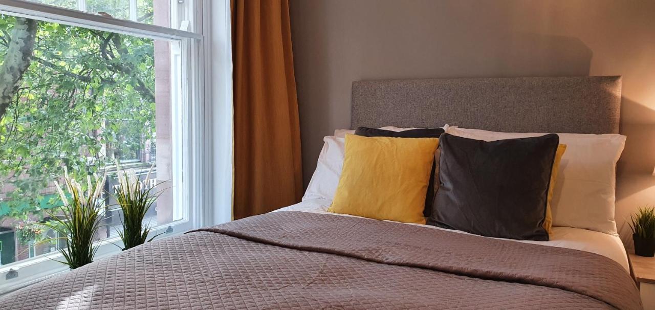 Darwin Stays - Service Accommodation In Newcastle Under Lyme City Centre Eksteriør bilde