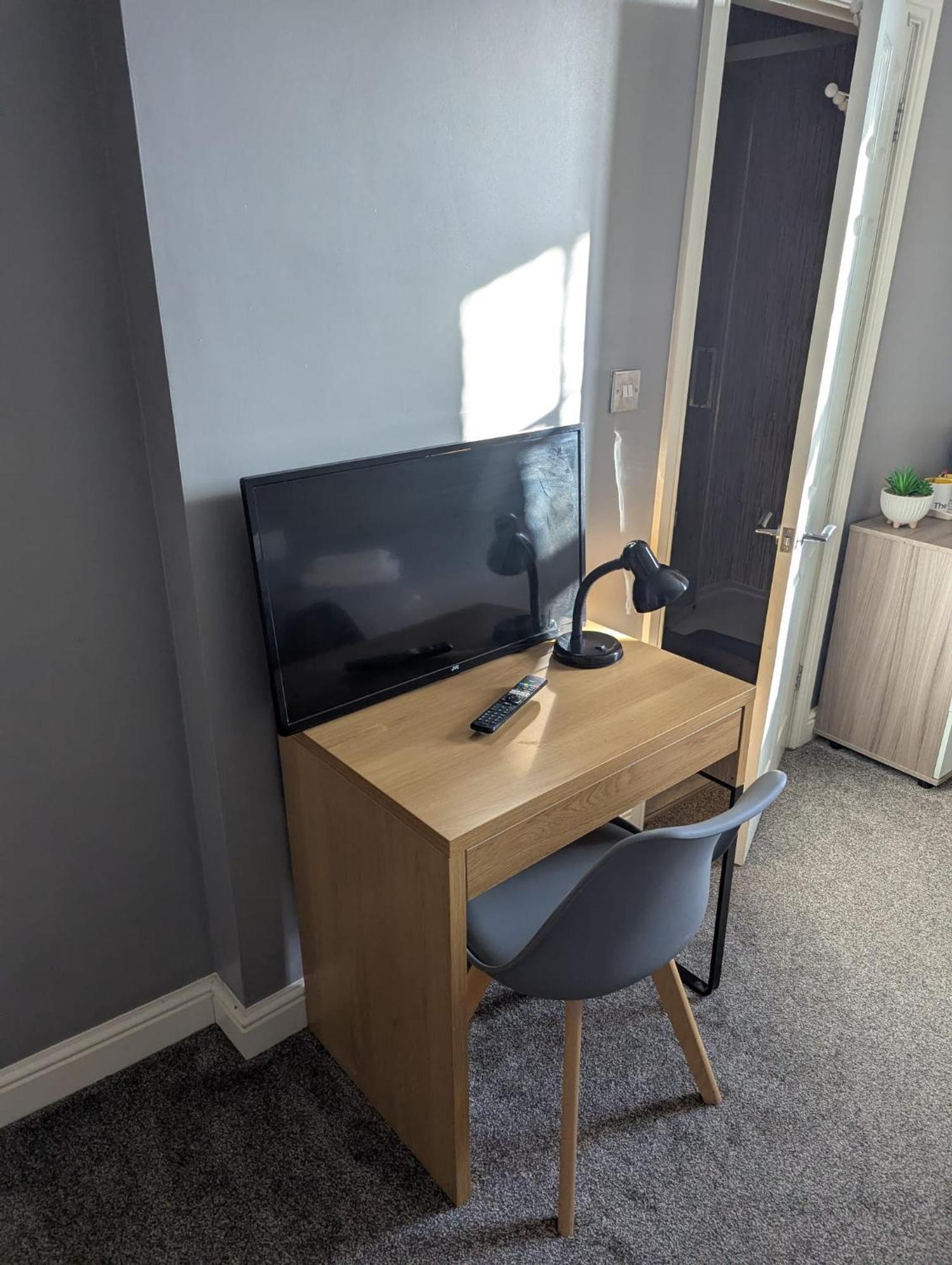 Darwin Stays - Service Accommodation In Newcastle Under Lyme City Centre Eksteriør bilde