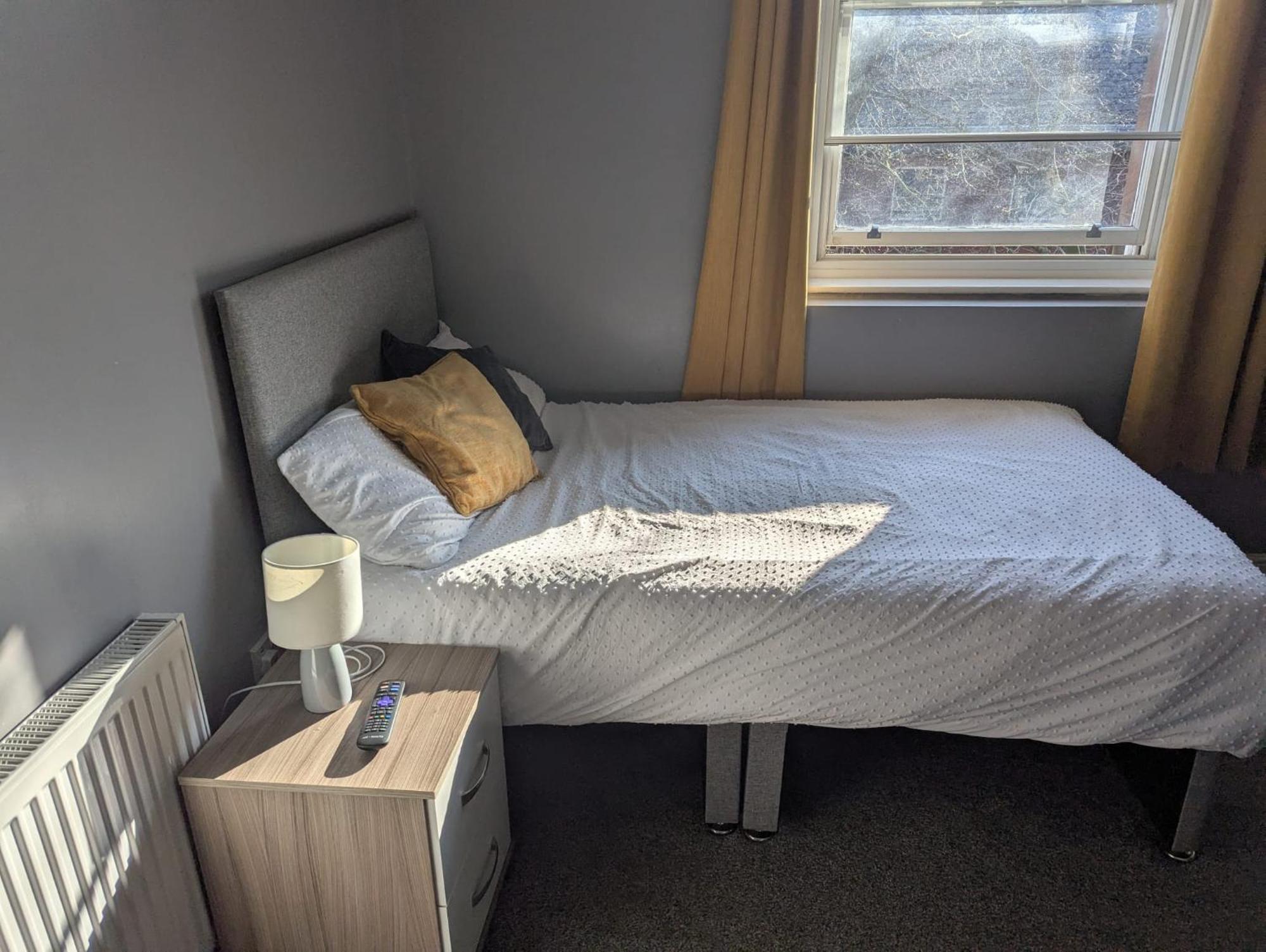 Darwin Stays - Service Accommodation In Newcastle Under Lyme City Centre Eksteriør bilde
